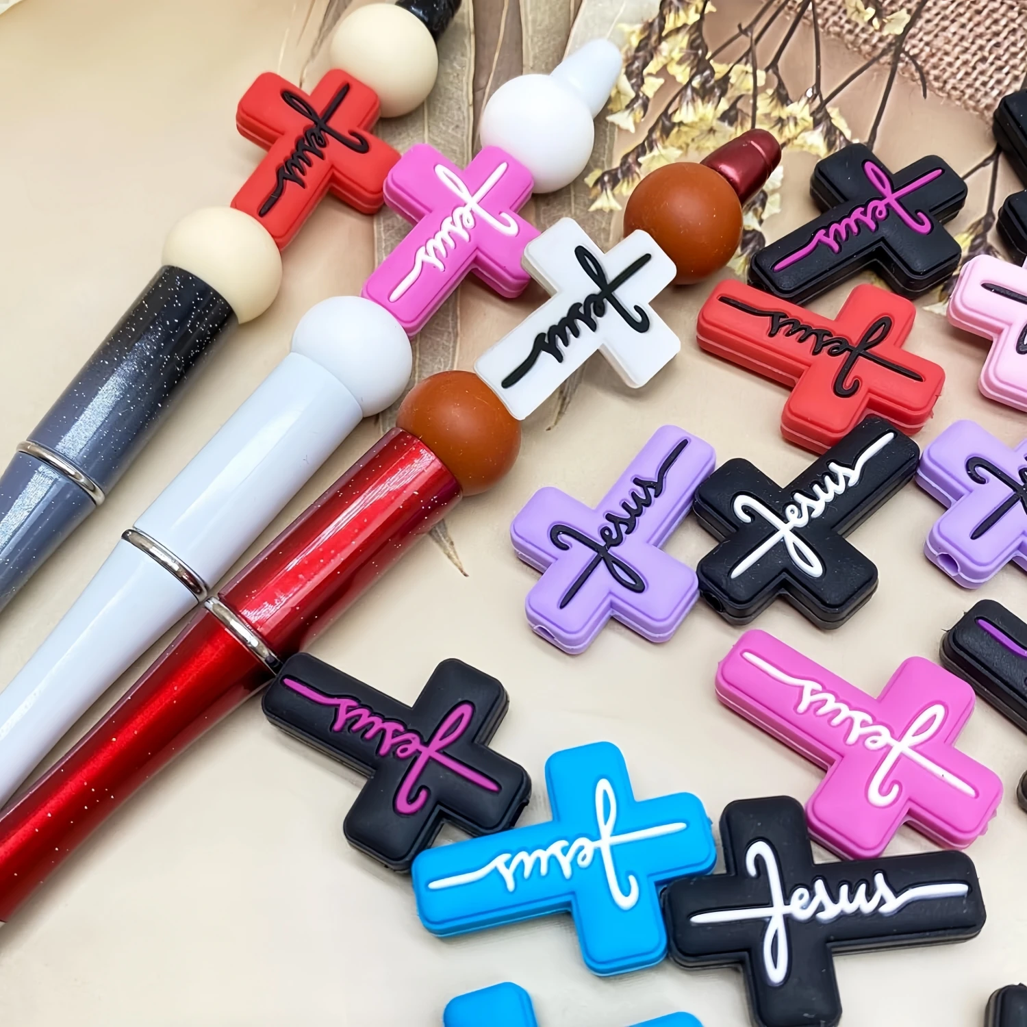 5/10/20PCS Pen Silicone Focus Cross Focus Silicone Beads Charm Keychain Making Kit Various Shapes of Beaded Pen Silicone Beads (