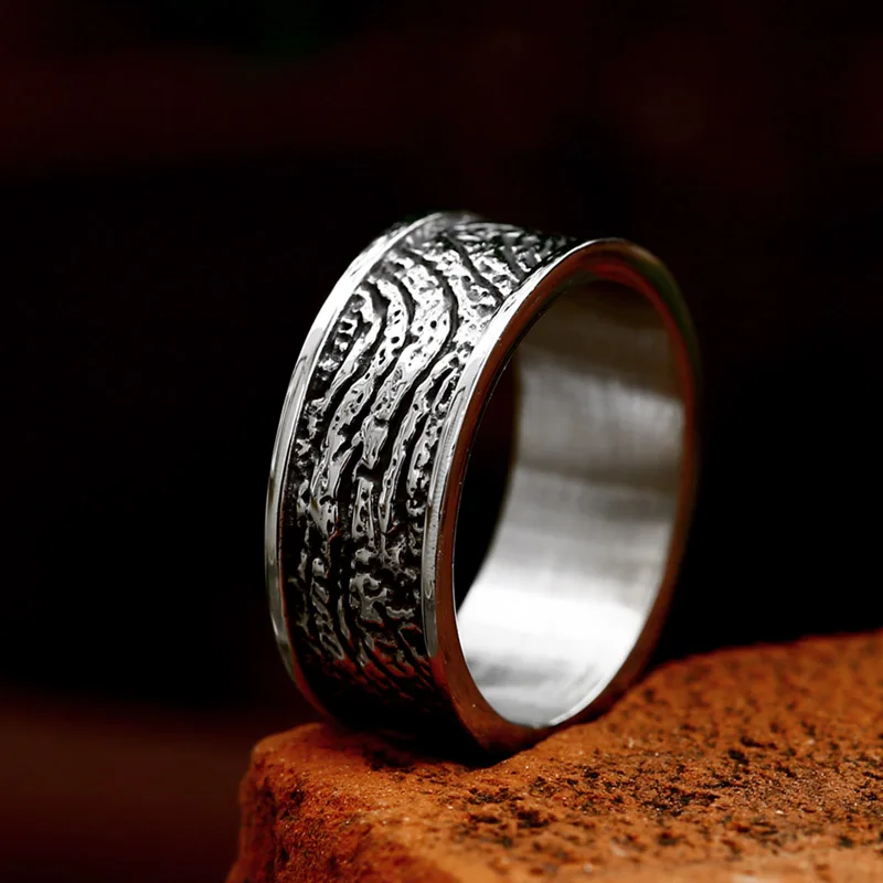 Beier Stainless Steel Geometric Solid Fashion Ring Dragon pattern Mens/Women Polishing Viking Jewelry  BR8-712