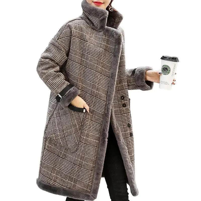 2023 Imitation Lambswool Woolen Coat Women Fashion Design Mid Length Plaid Woolen Jacke Outerwear Thicken Winter Overcoat Female