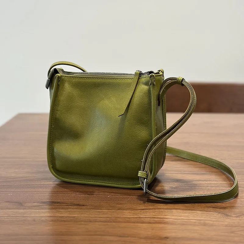 Johnature Spring/Summer Small Bag Genuine Leather 2026 New Women Bucket Bag Outward Commuting Simple Shoulder Crossbody Bags
