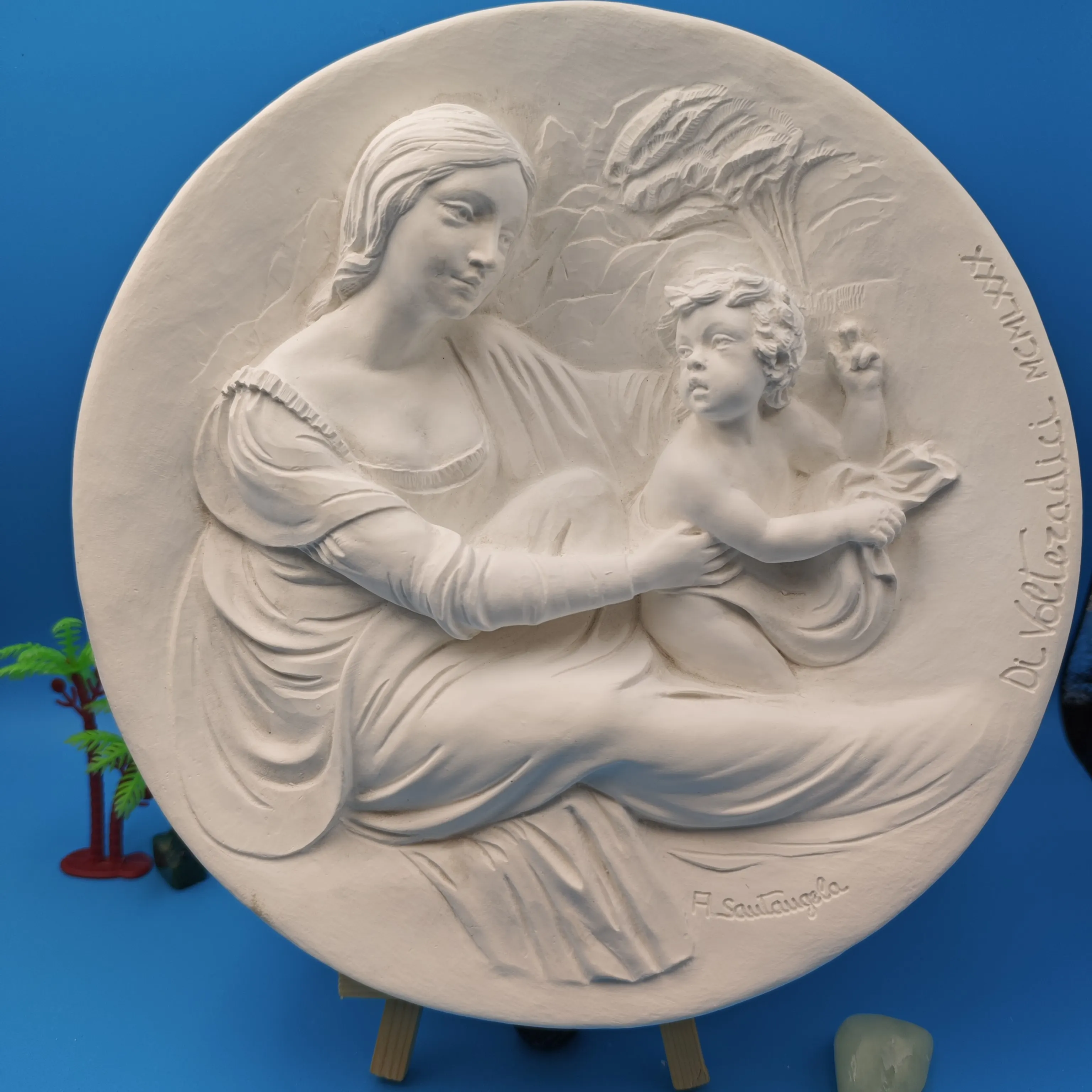 

Home decoration statue sculpture, Italian modern works of the Virgin and Child, desktop decoration art decor sculpture