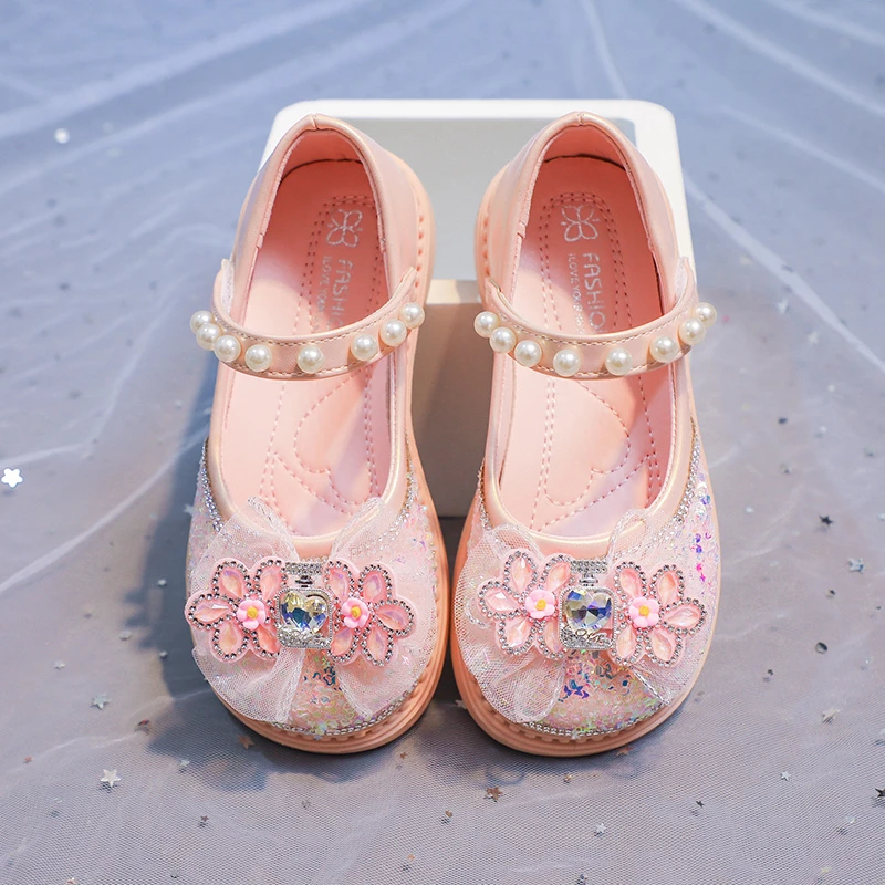 Girls Flat Shoes Lace Bows Shiny Sequins Children Princess Shoes Non-slip Soft Sole 2025 New Kids Leather Shoes Round Toes Sweet