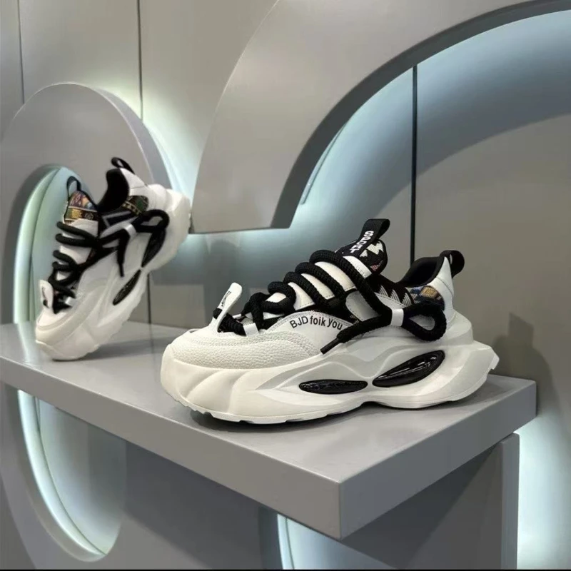 أحذية رياضية رجالية من LIVEDAY أحذية كاجوال كلاسيكية أحذية رياضية شبكية قابلة للتنفس بدون أربطة أحذية رجالية خفيفة الوزن