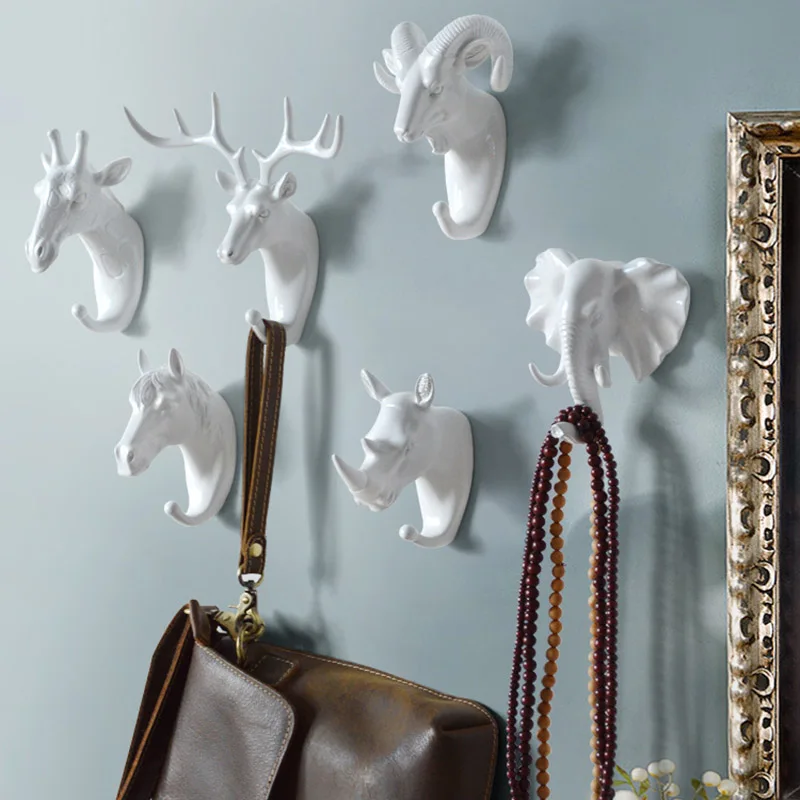 Wall Hanging Hook Vintage Deer Head Antlers for Hanging Clothes Hat Scarf Key Deer Horns Hanger Rack Wall Decoration 2024