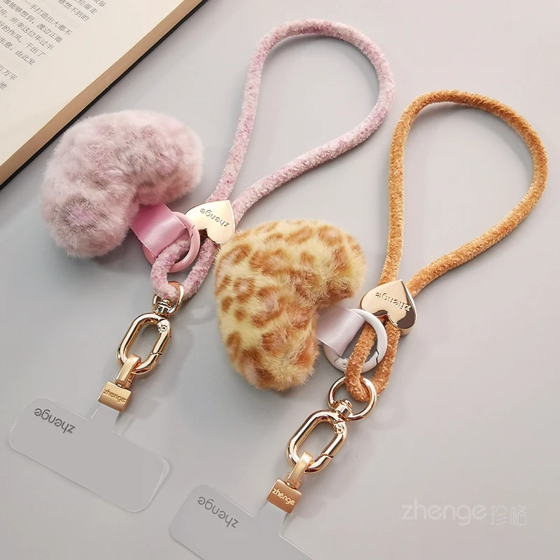 

Ремешок для мобильного телефона в форме сердца, плюшевая подвеска, женский короткий осенне-зимний новый продукт для покупок, новый продукт с защитой от потери