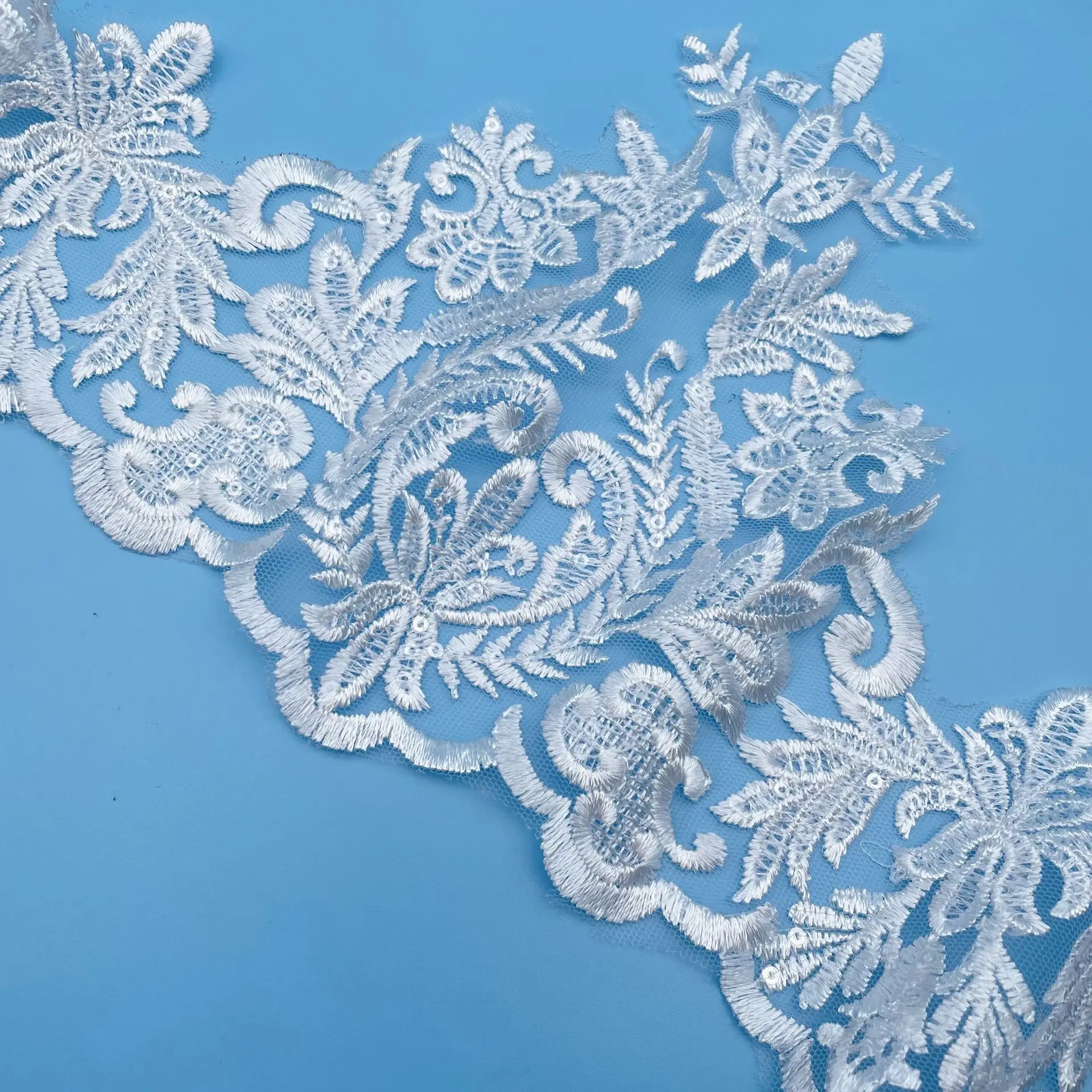 1Yard 20cm wide European-style ivory Lace Fabrics Wedding Veil Tiara DIY Handmade Jewelry Cording Trims Flower