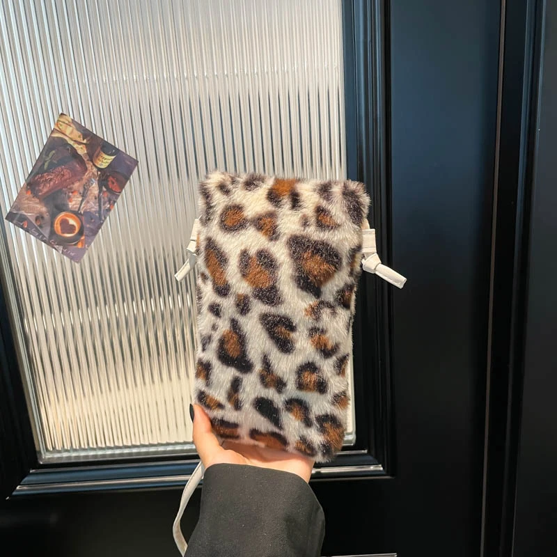 Mode Neue Einfarbig Schulter Unterarm Tasche Frauen Plüsch Weiche Herbst Winter Mode Flauschigen Totes Handtasche Dame Reise Geldbörse – Detail 24