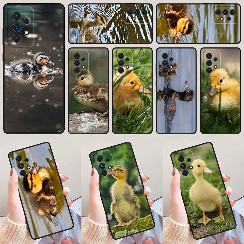 

Duckling Duck Wildlife Nature For Samsung Galaxy A52 A72 A73 A20e A21S A50 A70 A12 A42 A31 A40 A51 A71 A32 A80 Phone Case Cover