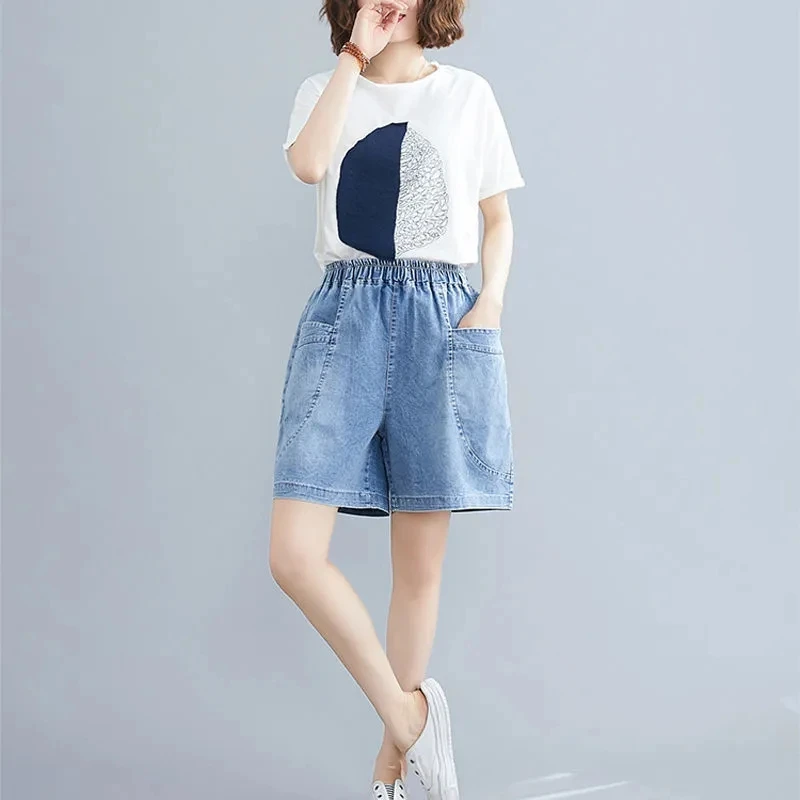 Women\'s Denim Shorts Blue Elastic Waist Mid Rise Loose Beach Shorts with 2 Front Pockets Female Jeans Short Pants