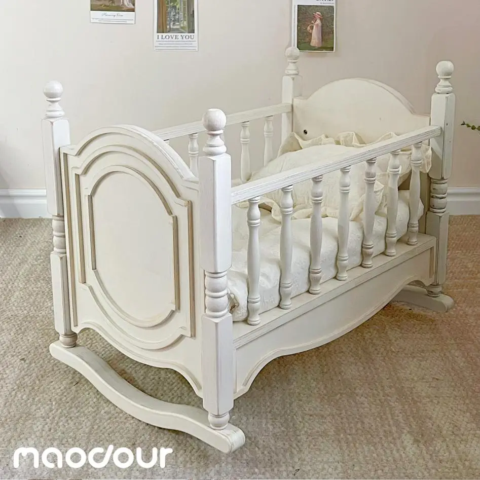 Newborn Photography French White Solid Wood Vintage Crib Bed for Baby Shooting Props Handmade Wooden Studio Photoshoot Props