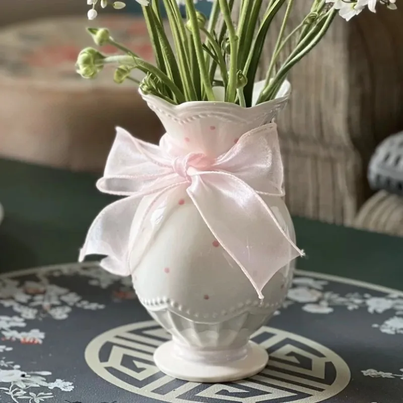 

Pink Polka Dot French Vase Relief Ceramic High Temperature 20cm Hydroponic Flower Arrangement Flower Utensils