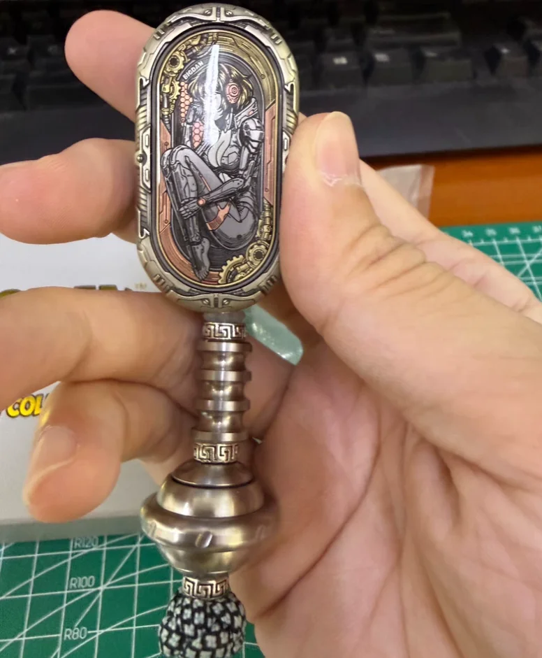 Used EDC Leyang Dormitory 2.0 Squeezing Edition White Copper Body+Sealed Crystal Patch Fidget Slider Decompression Toy