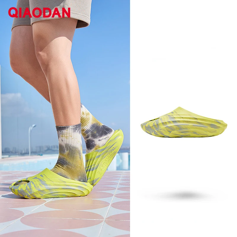 QIAODAN-Sandalias de playa transpirables para hombre, zapatos informales, cómodos y ligeros, amortiguadores, de alta calidad, XM25241101, novedad de