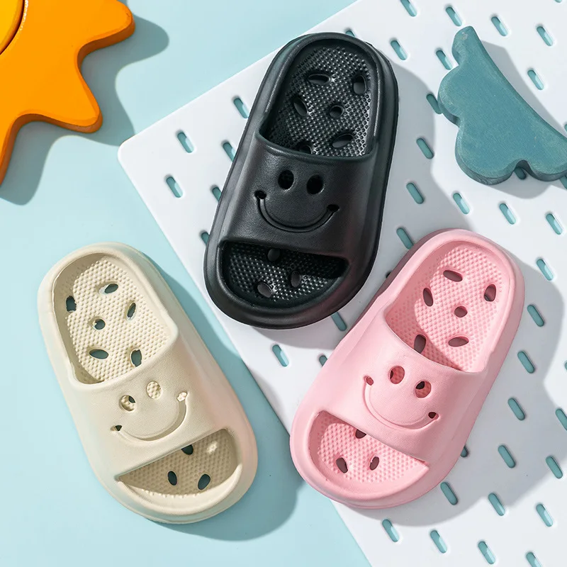 

Children's Bath Bathroom Slippers Summer Boys and Girls Non-slip Hollow Leakage Does Not Stink Feet Soft Bottom Sandal Drag