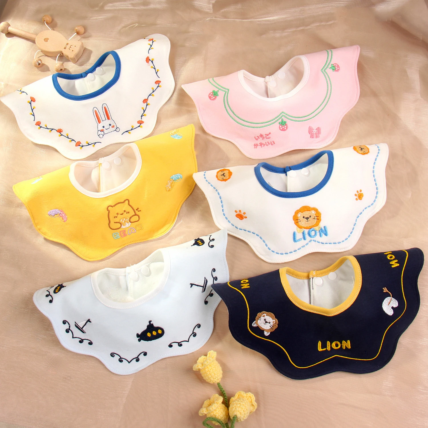 Cute Embroidery Cotton Baby Bibs Autumn New Infant Bib Newborn Burp Cloths for Kids Boy Girl Spring Soft Feeding Saliva Towel