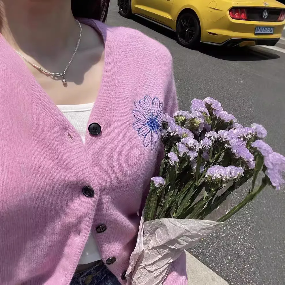 Cárdigan de punto coreano de moda. Cuello redondo con bordado. Rayado. Corto y versátil. Elegante para mujer