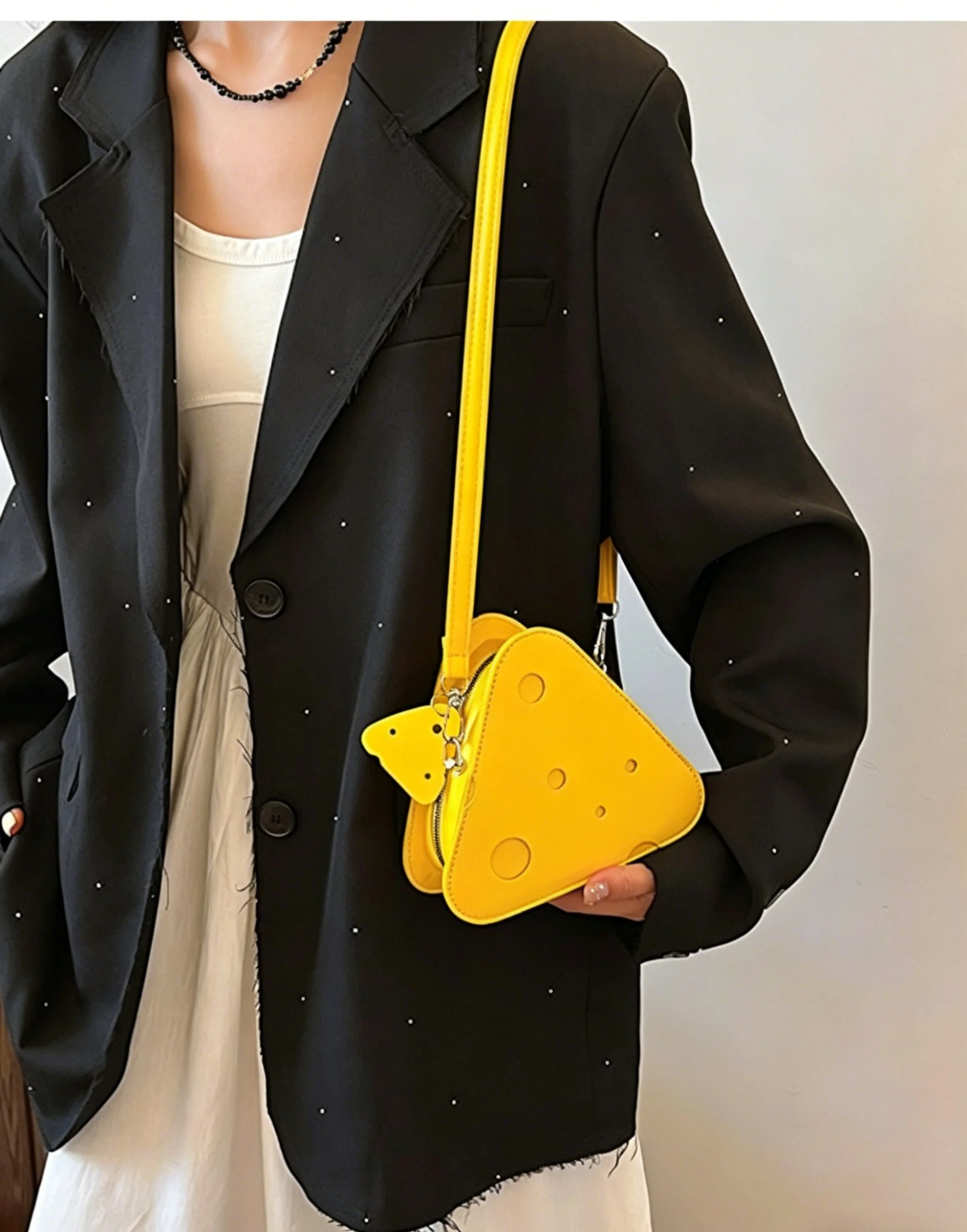 Cute Cheese Shape Crossbody Bag For Women 2026 New Creative Triangle Shoulder Bag Novelty Mini Purse