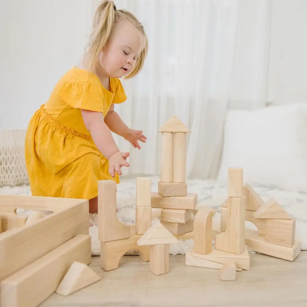Klassisches Bausteinset aus Holz mit Ablagefach (60 Teile) von Melissa & Doug