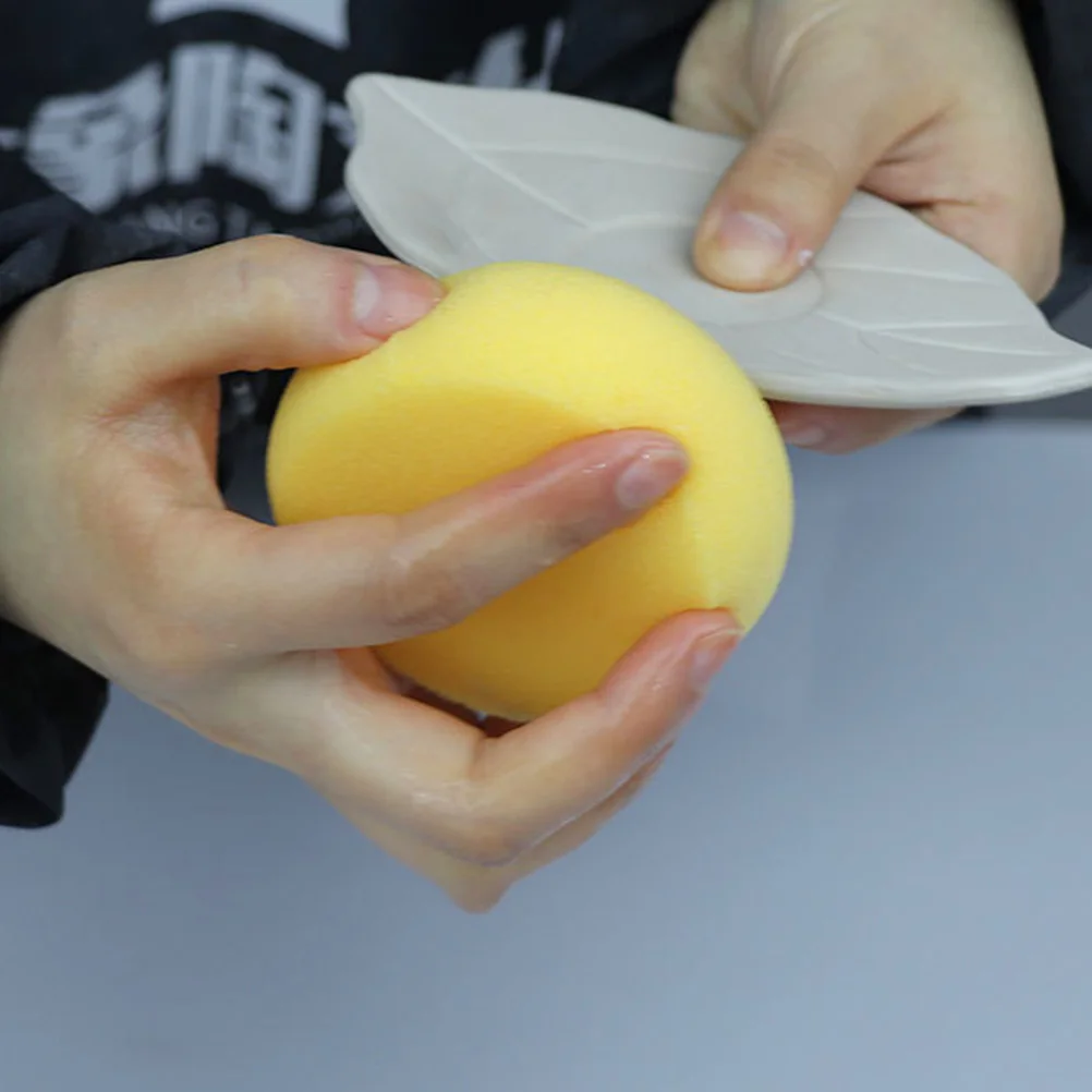 

3Pcs Soft Round Sponges for Painting Watercolor Craft Clay Pottery Sponge Applicator for Kids DIY Art Work Craft Clay Sponge