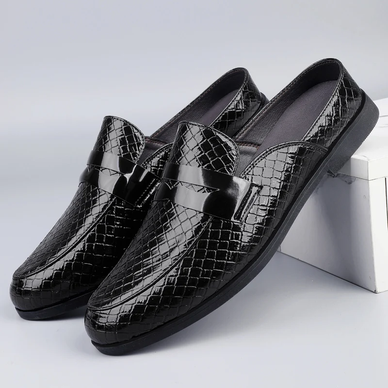 

Простая атмосфера, нескользящие и износостойкие, высококачественные ленивые однопедальные, легкие и дышащие полутапочки.