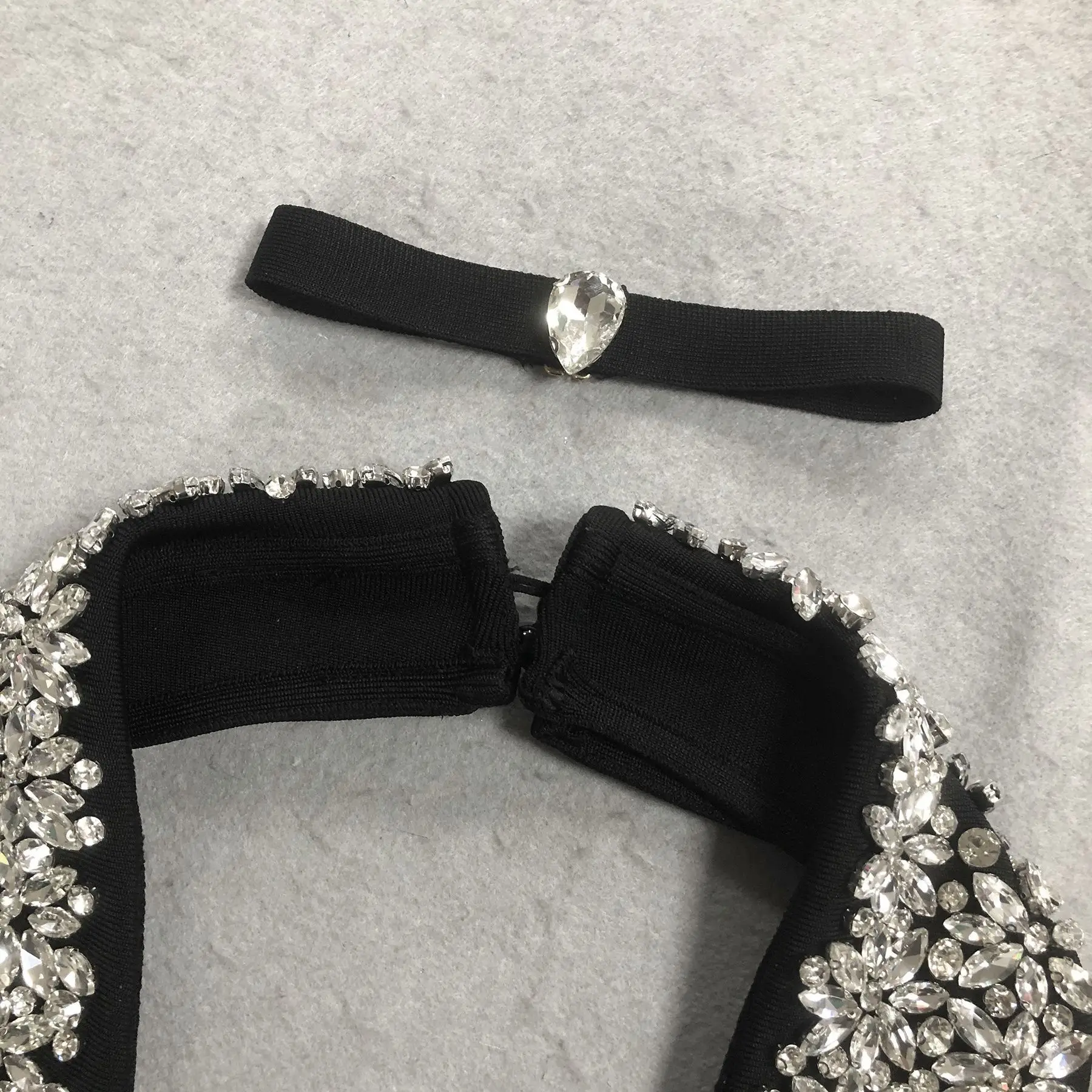 2026 Vrouwen Sexy Mouwloze Mesh Uitgesneden Zwarte Midi Bodycon Jurk Verjaardagsfeestje Kostuum Bar Nachtclub Stage Performance Kleding