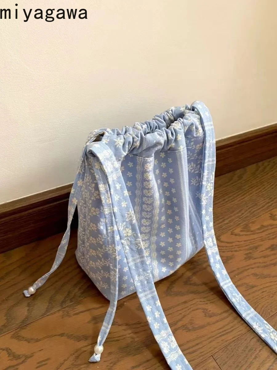 

Миягава, новинка 2024, синяя Холщовая Сумка на шнурке с цветочным принтом, универсальные сумки через плечо в Корейском стиле Instagram