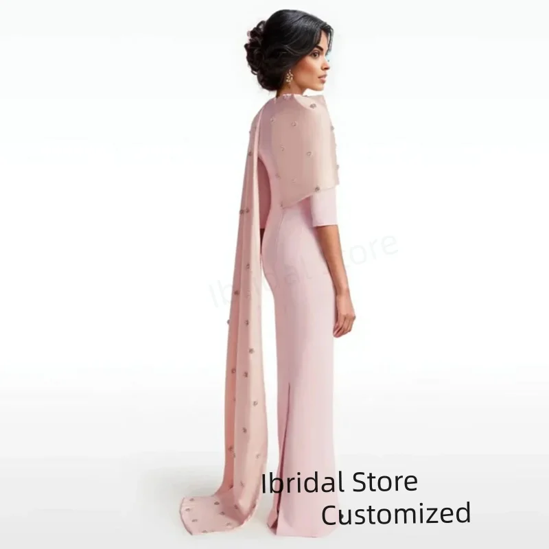 Maßgeschneidertes rosafarbenes klassisches O-Ausschnitt-Halbarm-Meerjungfrau-Abschlussballkleid für Damen, bodenlang, Sweep-Zug, Kristall, luxuriöses langes Abendkleid