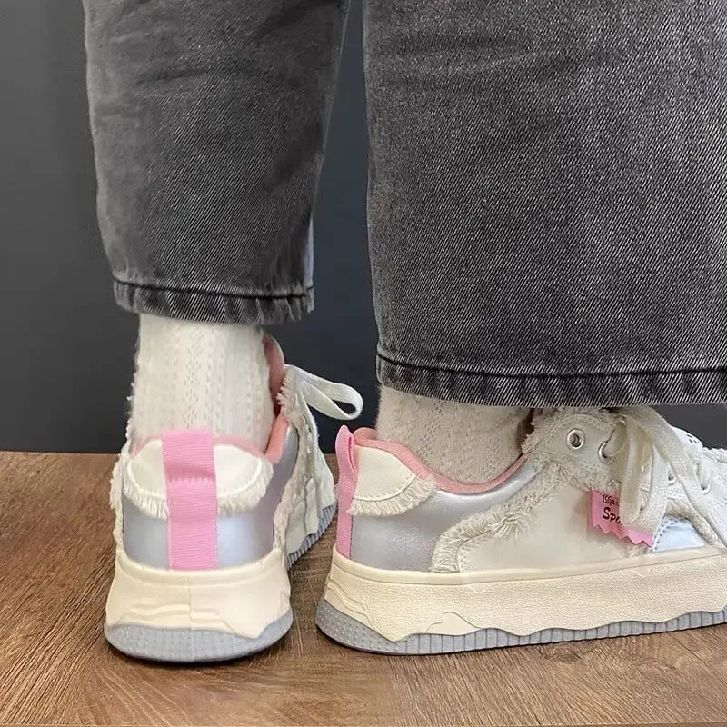 Sanurgente-Hello Kitty Big Parker Shoes pour femmes, chaussures blanches de dessin animé mignon, semelle optique confortable, cadeau Kawaii, nouveau, 2024