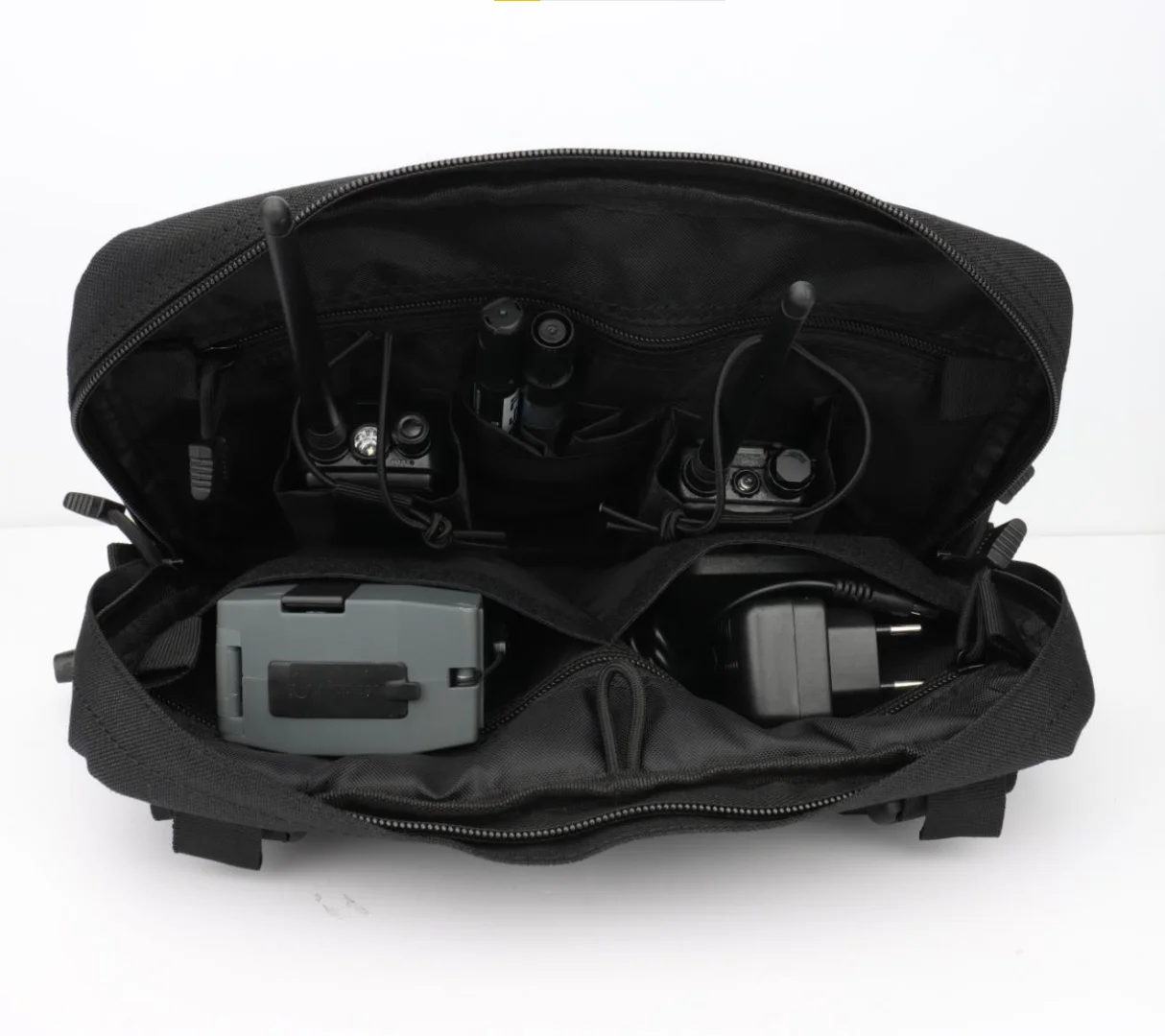 ABBREEキャリーケース、ウォーキートーキー用チェストポケットバックパック、Baofeng UV-82 UV-21 Pro UV-5RH BF-888S双方向無線機用ラジオホルダー