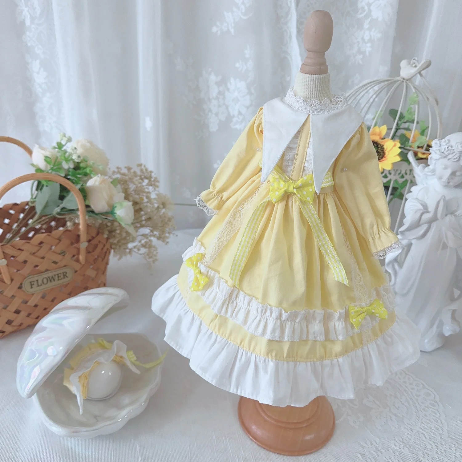 BJD Doll clothes suitable for 1/3 1/41/6 size yellow long-sleeved appliqued maid outfit dress doll accessories