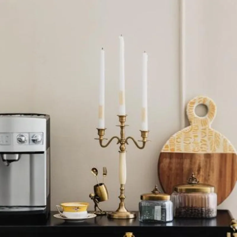 

European dining table vertical candle holder atmosphere ornament retro home light luxury brass scented candle holder ornament
