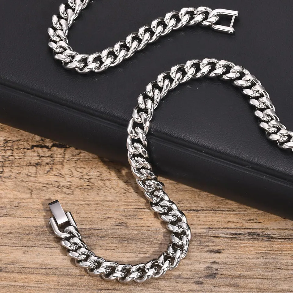 Vnox Never Fade 5mm/6mm/8mm Steel Cuban Chain Necklace for Women