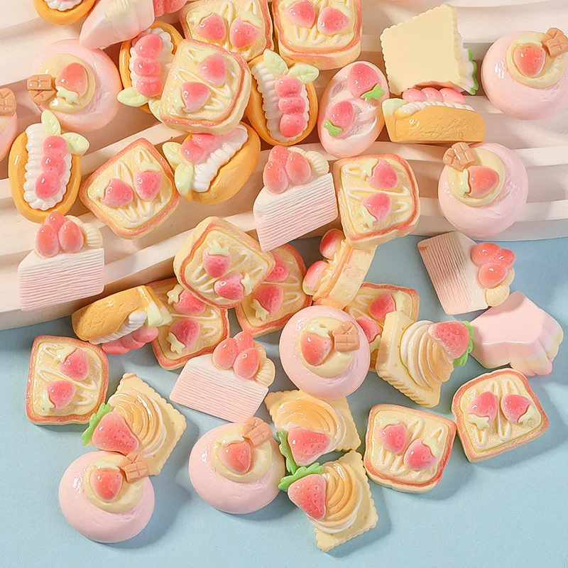 

5pcs Dollhouse Strawberry Cake Mini Cake Toast Bread Dessert Model Food Toy DIY Resin Doll Accessories Decorative Decoration