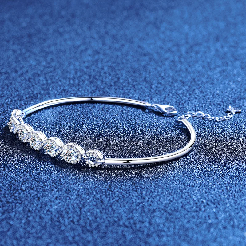 Platinum PT950 18K Gold Bracelet, Moissanite Bracelet, Fashionable and High-end Feeling, Starry Sky Bracelet for Women