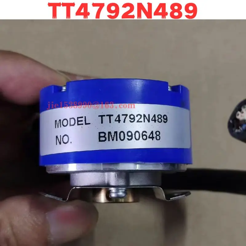 

Used Encoder TT4792N489 Normal Function Tested OK