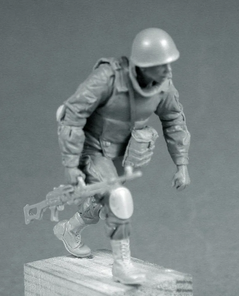 1:35 Scale Die Cast Resin Figure Model Assembly Kit Russian Special Forces Paint Free Shipping (2 People)