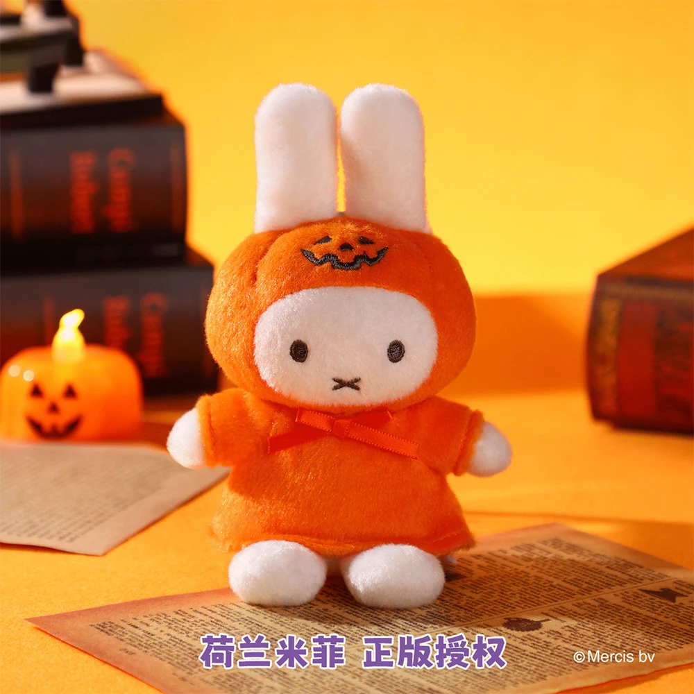Nueva caja ciega Miffiy Original serie de Halloween muñeca de vestir figura de Anime caja misteriosa mochila colgante decoración llavero regalo