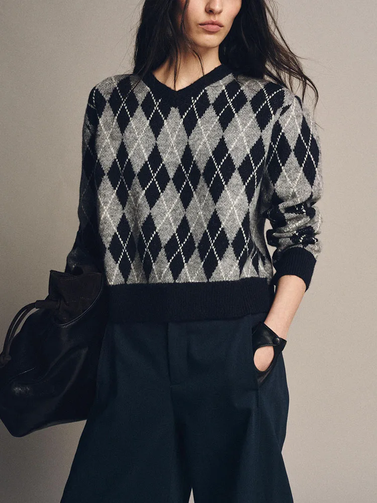 

Faionable Sweet V-ne Diamond Pattern Knitted Sweater New Arrival Winter 2025 Women's Casual Loose Fit Long Sve Top
