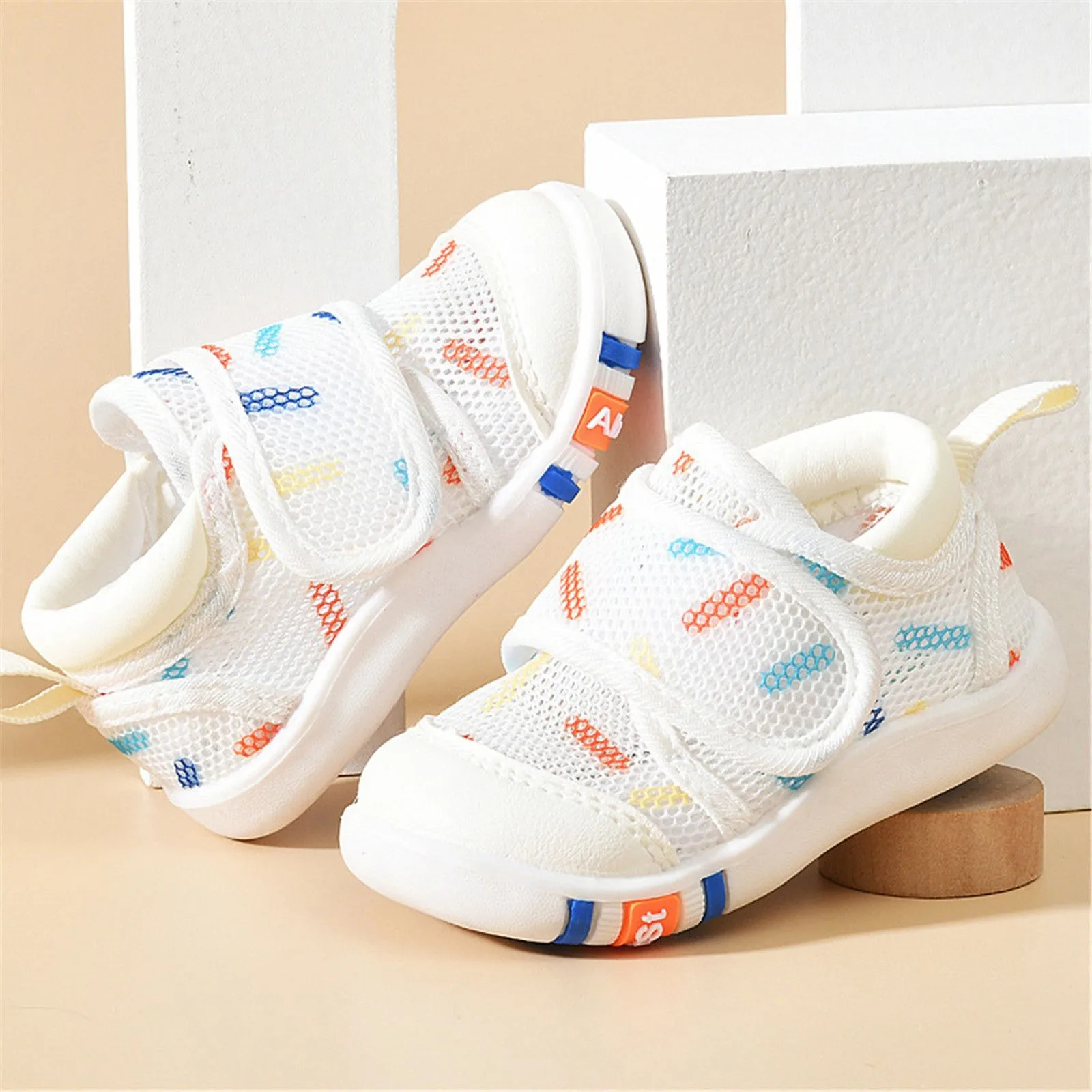 0-3 Years Infant Toddler Girls Boys Shoes Summer Light Sandals Flat Bottom Non Slip Breathable Mesh Hollow Out Toddlers Sandals