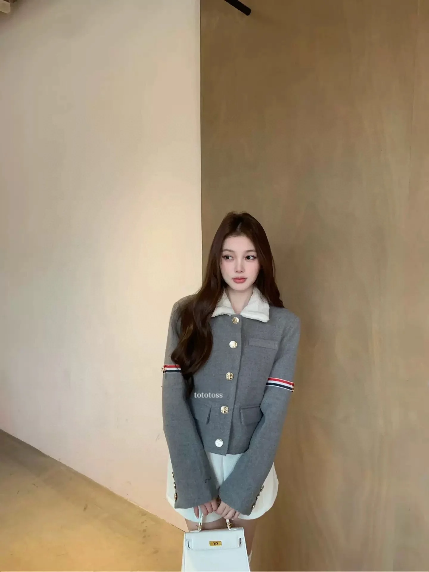 

Корейское шерстяное пальто с бархатным воротником из ягненка, женский хлопковый костюм с прямыми волосами, маленькое пальто Fraance Mix