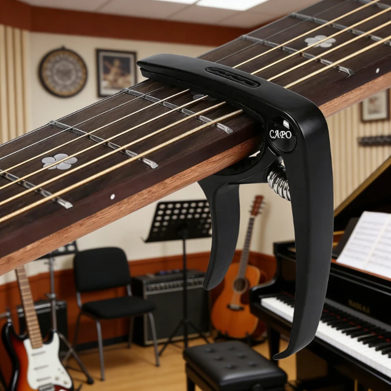 Nuevo capo de guitarra metálico con soporte para púas, capo universal de aleación para cambio rápido, para guitarra acústica, eléctrica, bajo y ukelele