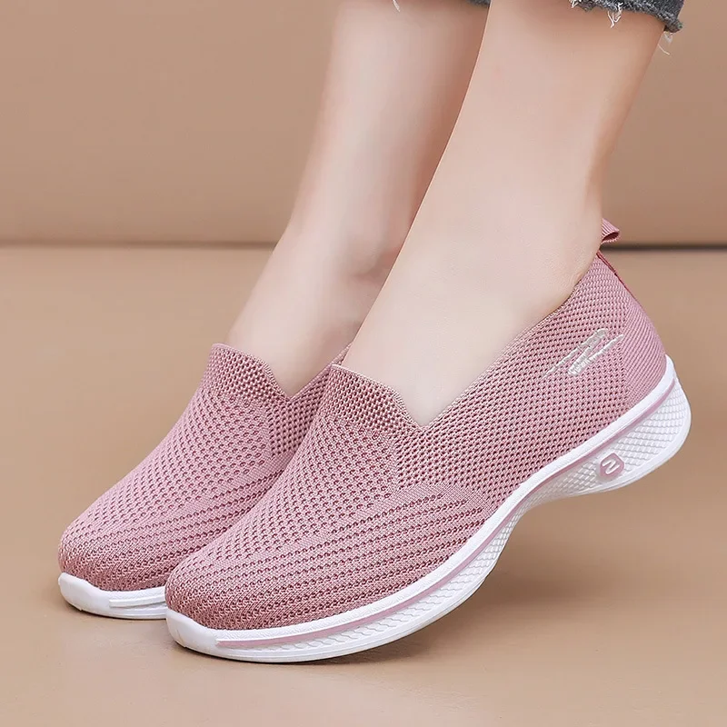 

Spring and Autumn New Old Beijing Cloth Shoes Women's One Step Fashion Mom Shoes Soft Sole Breathable Casual Single Shoes