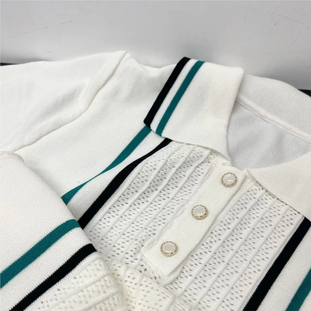 فستان قصير محبوك على الموضة مثير بحزمة الوركين 2025 فساتين حفلات صيفية عتيقة بياقة مقلوبة مكشكشة للنساء ملابس الشارع