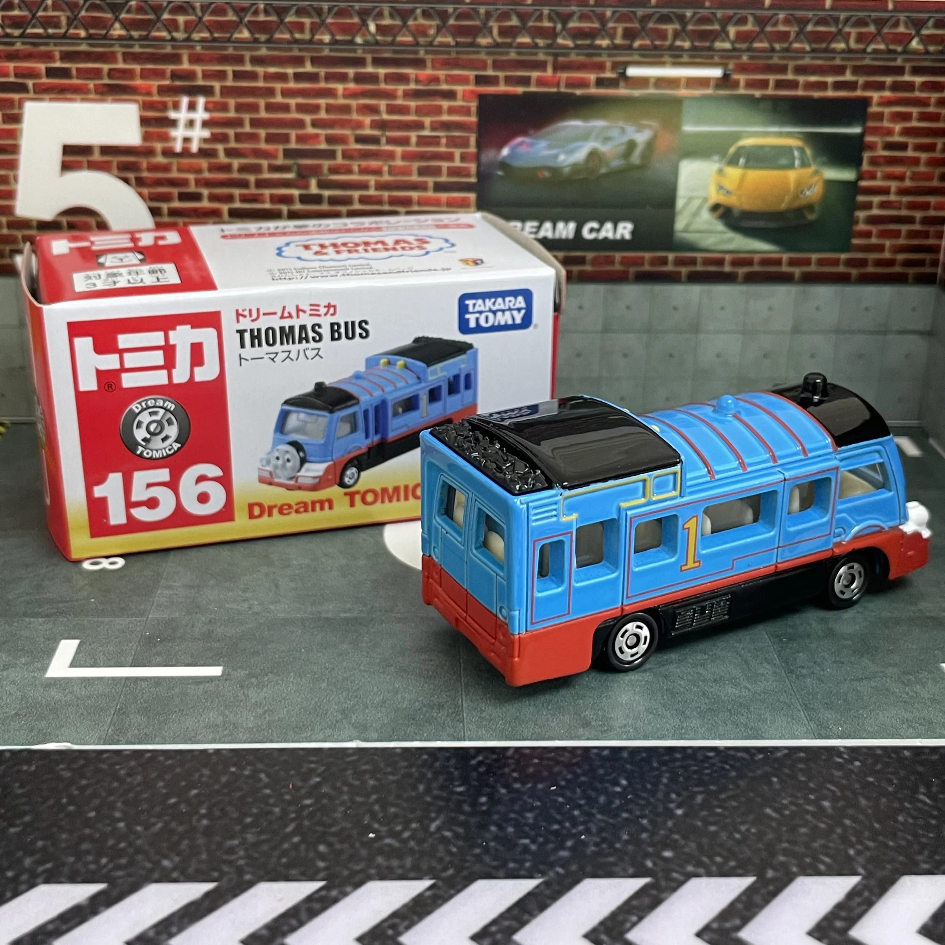 Takara Tomy Dream Tomica No.156 Thomas Bus  Casting Static Alloy Car Vehicle Diecast Metal Mode Collection Display Boy Toy Gift