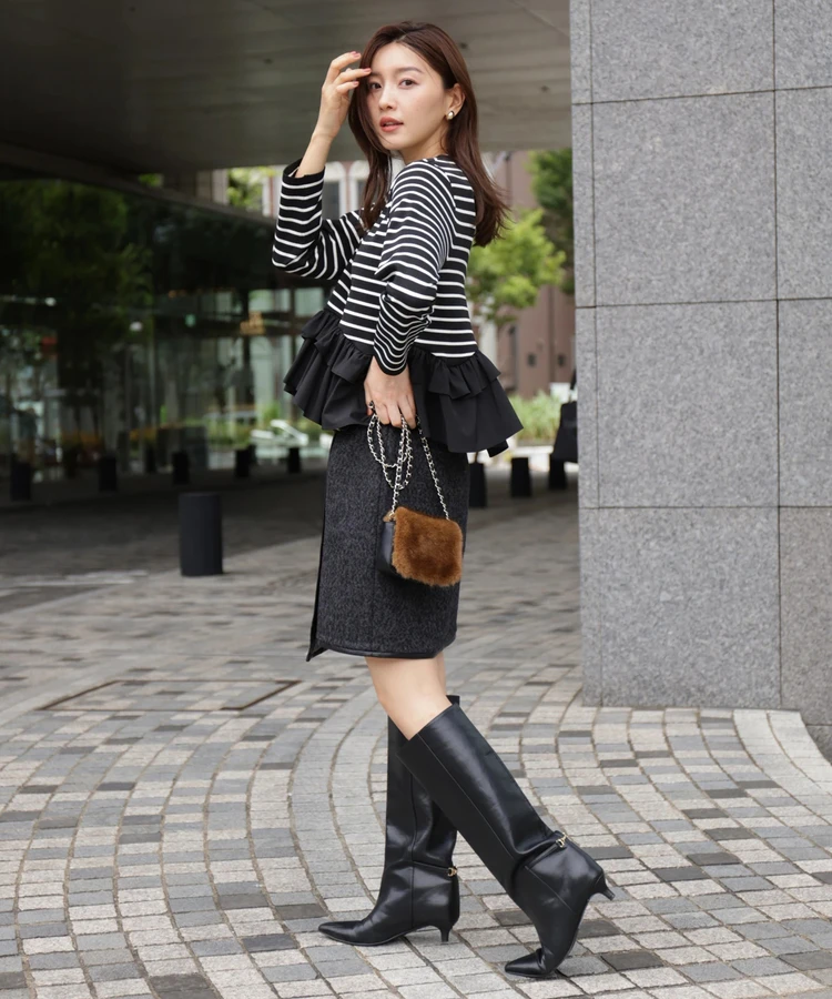 Fashionable Stripe Knitted Sweater Loose Fit Color Block Neckline Long Sleeve Women's Autumn Winter Casual Style Breathable