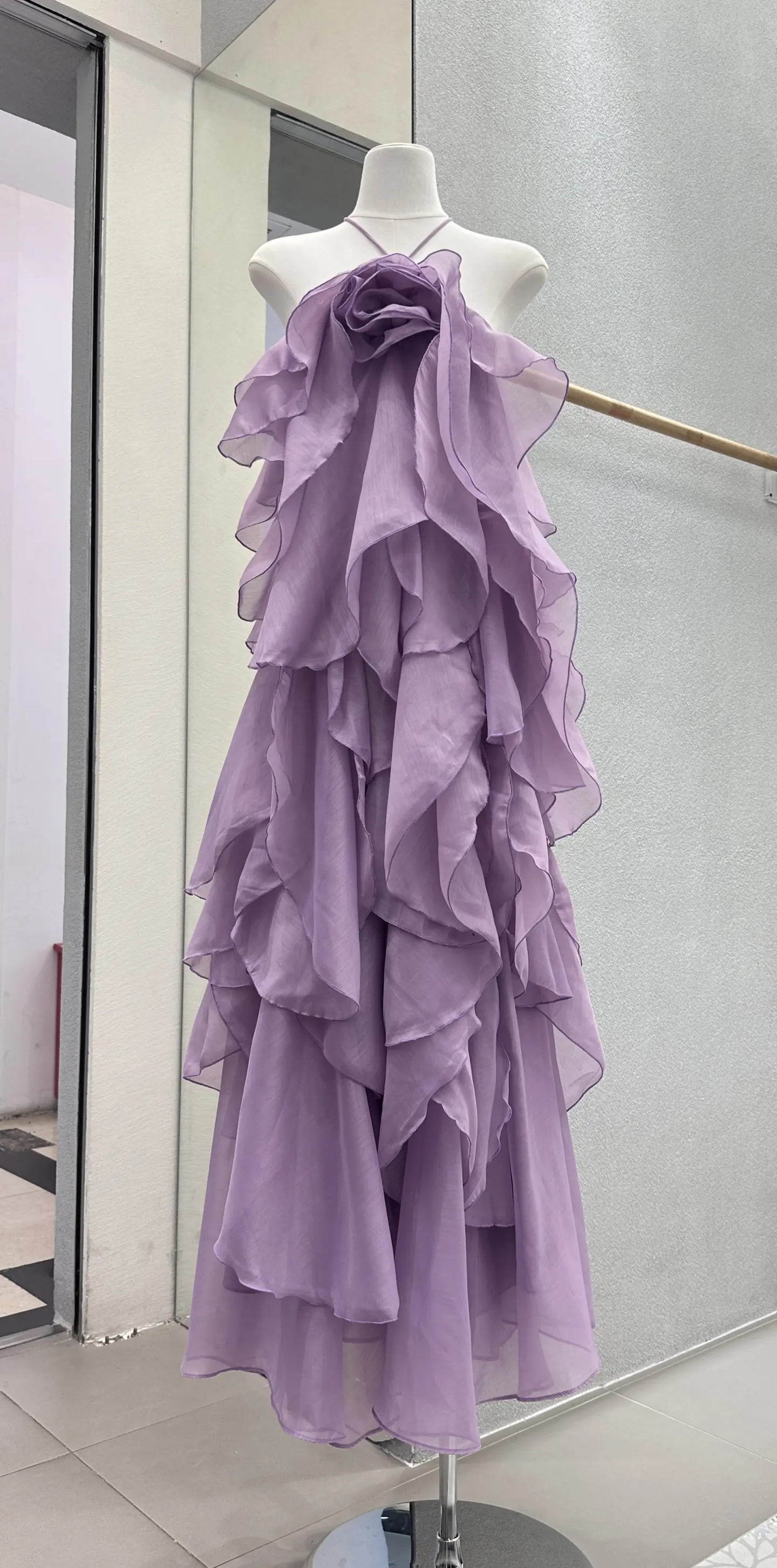 Feminino roxo em camadas maxi vestido 3d flor decoração halter pescoço sem mangas elegante senhoras robe