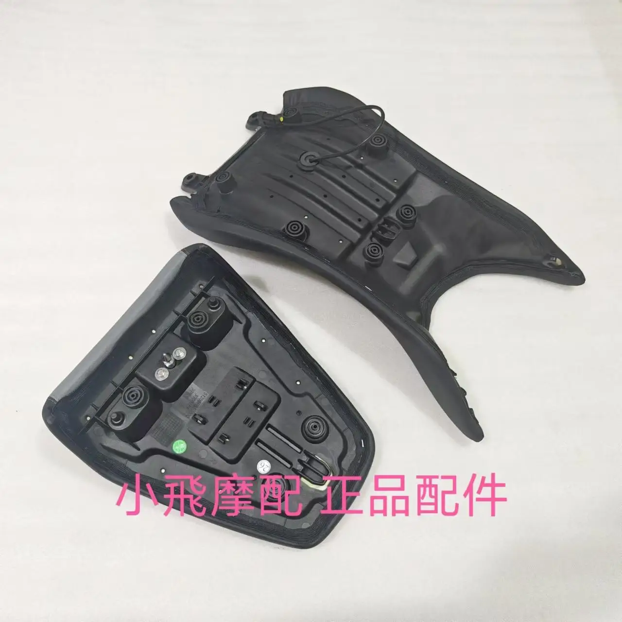 

For Qjmotor SRT600SX Accessorie Qjmotor SRT600 SX Motorcycle Seat Cushion Front Rear Seat Cushion Bag Seat Heating