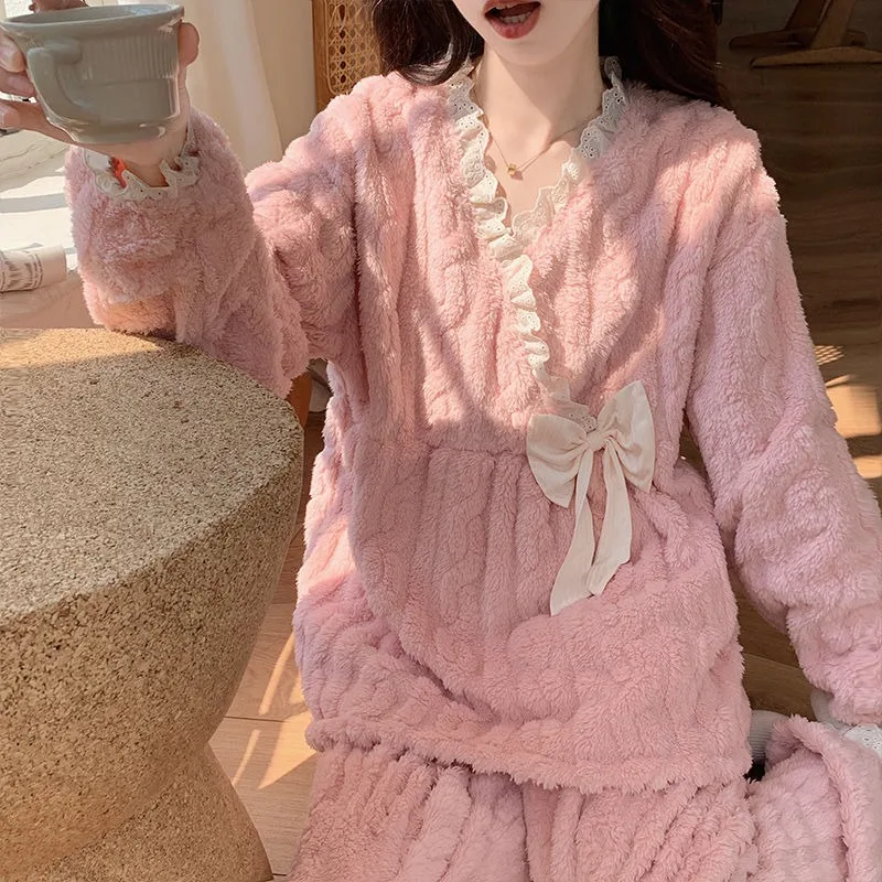 2023 New Autumn Winter Warm Lace Pajamas Ladies Coral Velvet Loungewear Sweet Bow Flannel Sleepwear V-neck Small Homewear Suit