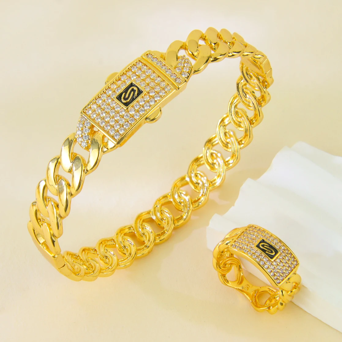 Conjunto de Joyería de Circoni - Streetwear Brand Accessories reseña y precio