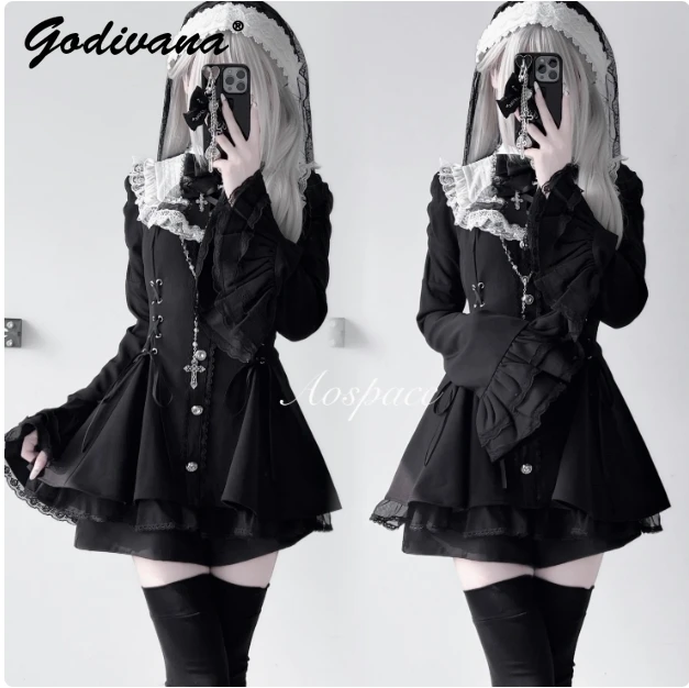 Set di abiti slim fit con maniche svasate prodotte in serie giapponese Mine Camicie dolci da donna Gothic Lolita Top e pantaloncini Abiti a due pezzi